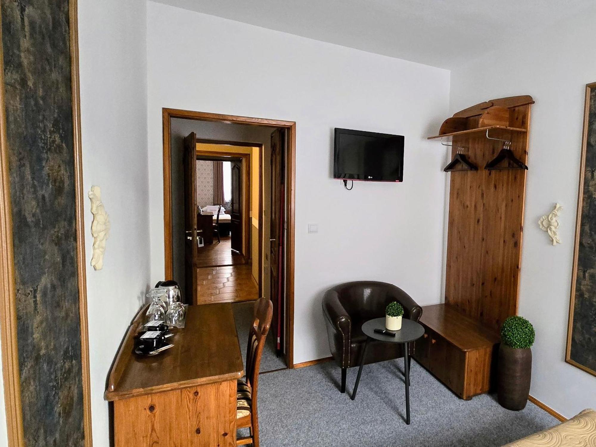 Cieszynski Boutique Hotel & Spa Stare Miasto Cieszyn Чешин Екстериор снимка